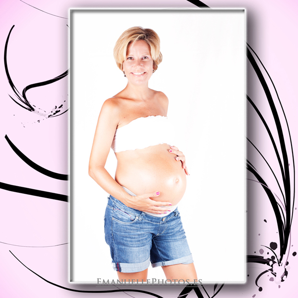Foto de medio cuerpo mujer embarazada en málaga